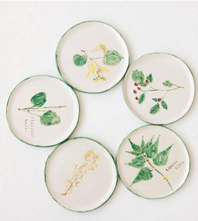 Keraminė lėkštė su įspaudu ,, Avietė"