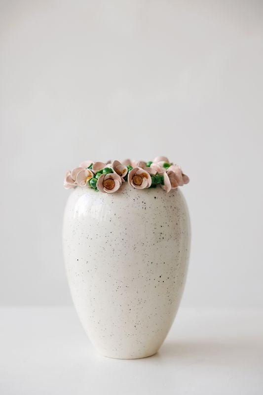 Keraminė vaza ,, Švelnumas”