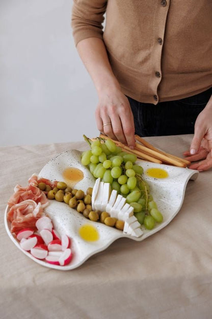 Keraminė serviravimo lėkštė - padėklas ,, Bangos’’