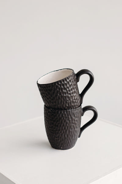 Keramikiniai puodeliai rankų darbo su įdubimais